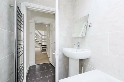 15 Providence Place, Epsom, KT17 4BB