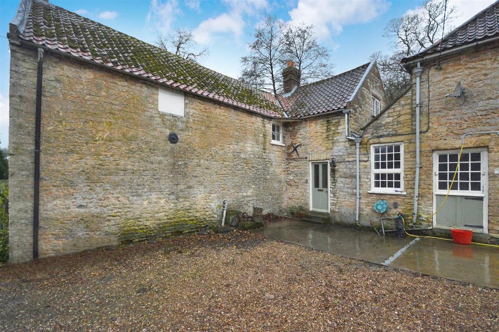 Clock Cottage, Hackthorn, Lincoln 3 bed house £550 pcm (£127 pw)