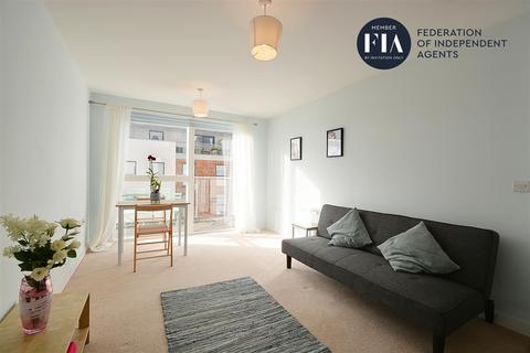 35, Metropolitan House Pump House Crescent, Brentford, TW8 0HA