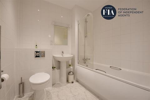 35, Metropolitan House Pump House Crescent, Brentford, TW8 0HA
