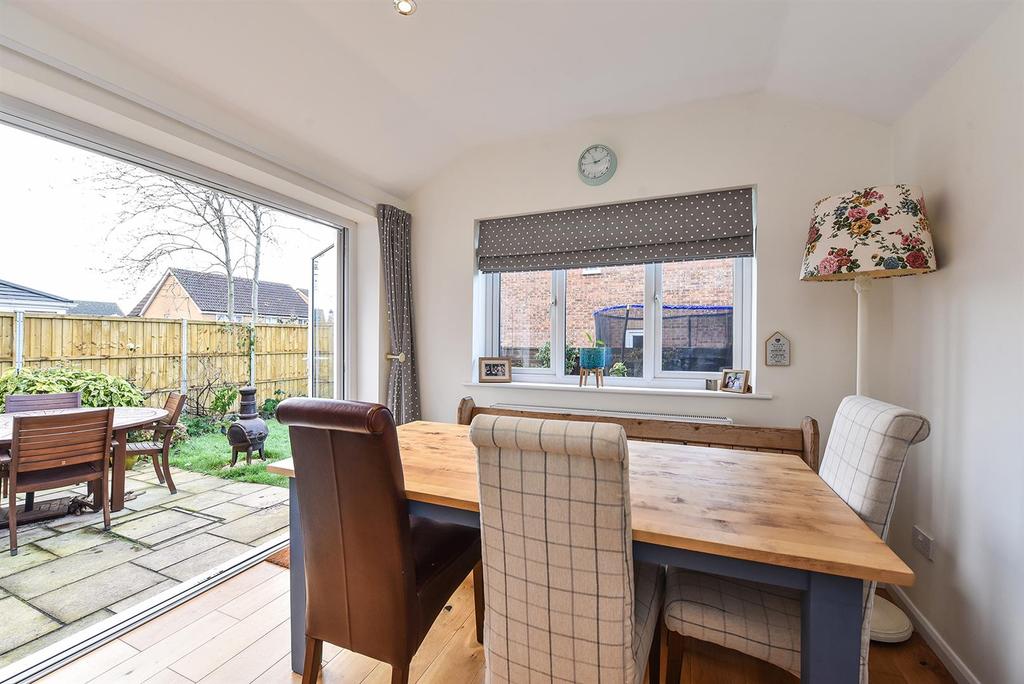 Ph6 2597304.jpg