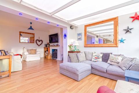 29 Cokeham Road, Sompting, Lancing, BN15 0AE
