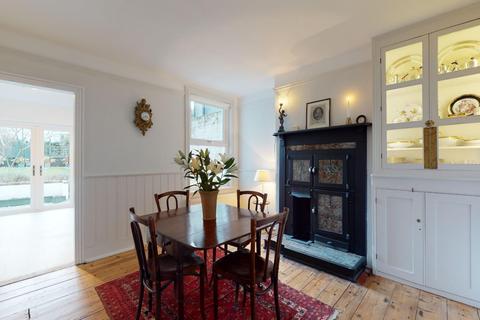 16 Church Road, Dover, CT17 9LW