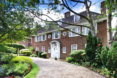 6 bedroom detached house for sale, Winnington Road, Hampstead Garden Suburb