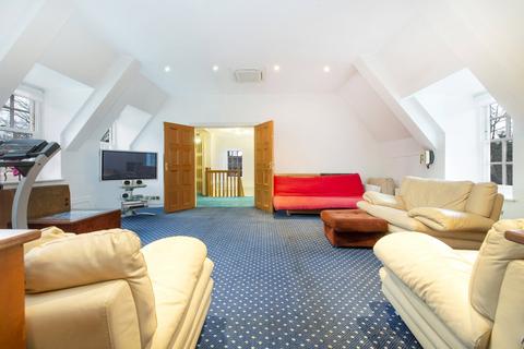 6 bedroom detached house for sale, Winnington Road, Hampstead Garden Suburb