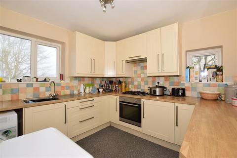 4 Lime Grove, Warlingham, CR6 9DB
