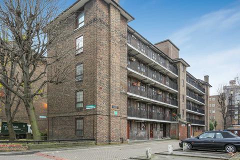 2 bedroom apartment to rent, Custance House, Murray Grove N1