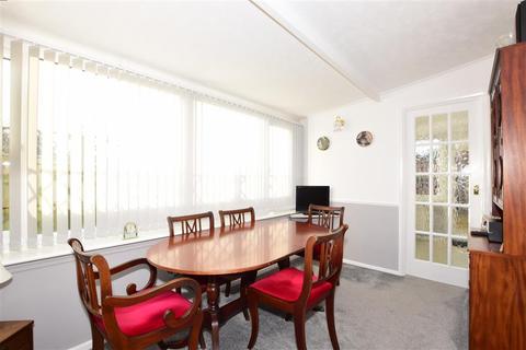 5 Brookside Close, Ferring, Worthing, BN12 6QD