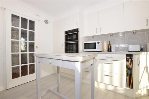 5 Brookside Close, Ferring, Worthing, BN12 6QD