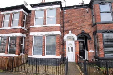 3 bedroom terraced house to rent, New Village Road, HU16