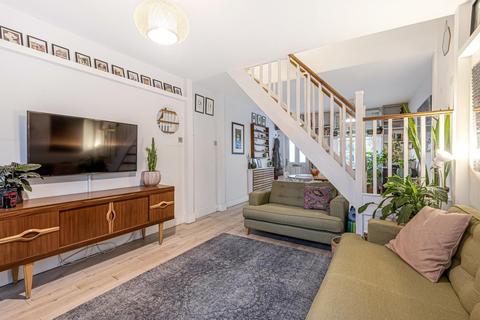 17 Victoria Road, Kingston Upon Thames, KT1 3DW