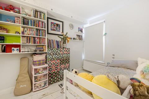 17 Victoria Road, Kingston Upon Thames, KT1 3DW