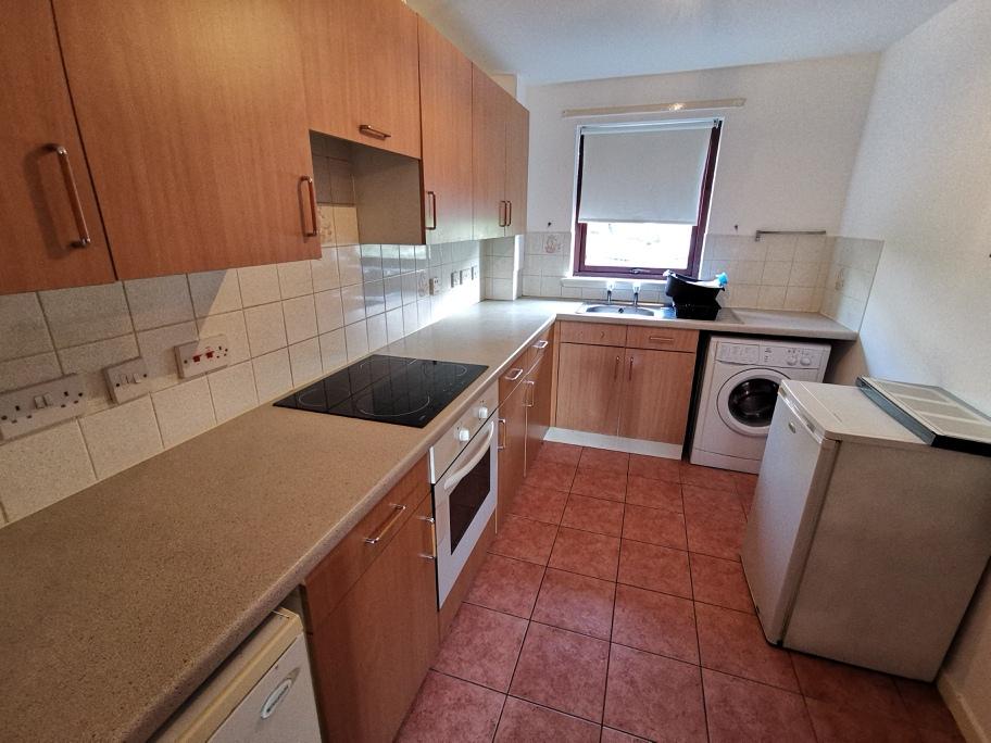 Albion Street, Coatbridge ML5 2 bed flat £450 pcm (£104 pw)
