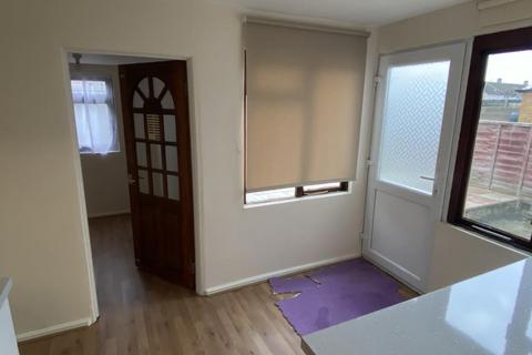 2 bedroom terraced house to rent, Penhill Drive,  SN2,  SN2