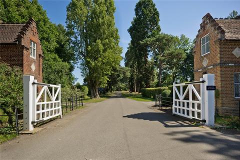 4 bedroom detached house for sale, Sutton Park, Sutton Green, Guildford, Surrey, GU4