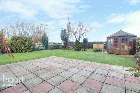 18 Downham Road, Outwell, Wisbech, PE14 8SE