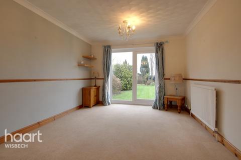 18 Downham Road, Outwell, Wisbech, PE14 8SE