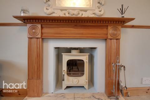 18 Downham Road, Outwell, Wisbech, PE14 8SE