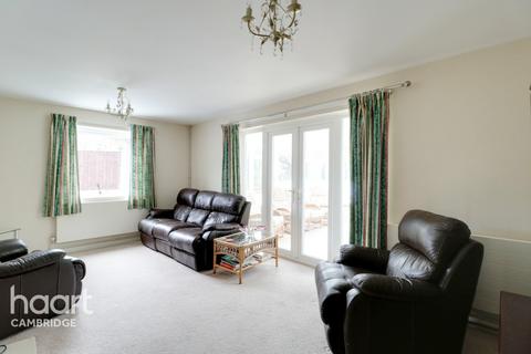 9 The Maples, Fulbourn, Cambridge, CB21 5DW