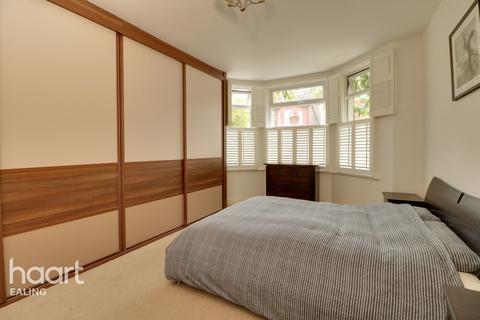 125 Coldershaw Road, London, W13 9DU
