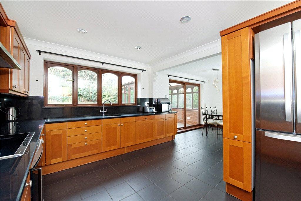 Kitchen/Breakfast Rm