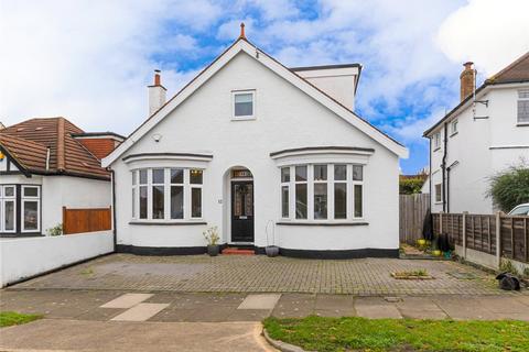 3 bedroom detached house for sale, Holyrood Drive, Westcliff-on-Sea, SS0