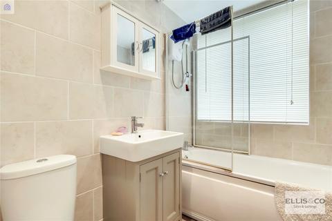 Flat 2, Welton House Stepney Way, London, E1 3DP