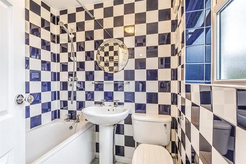 31 First Avenue, Wetherby, LS22 6JL