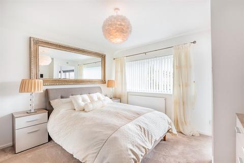 10 Hunters Walk, Wetherby, LS22 7XX