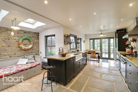 22 Marlborough Road, London, E18 1AP