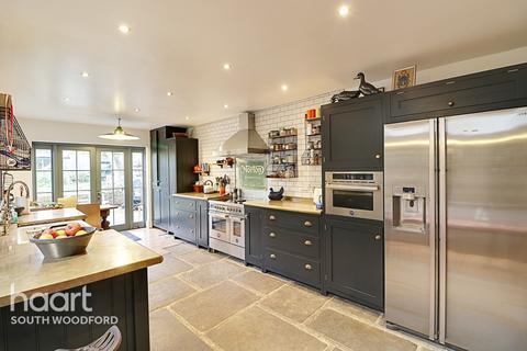 22 Marlborough Road, London, E18 1AP