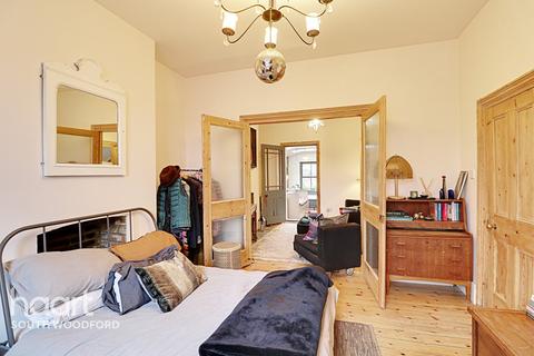22 Marlborough Road, London, E18 1AP
