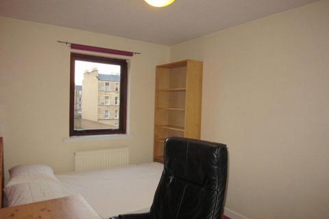 2 bedroom flat to rent, Sienna Gardens, Sciennes, Edinburgh, EH9