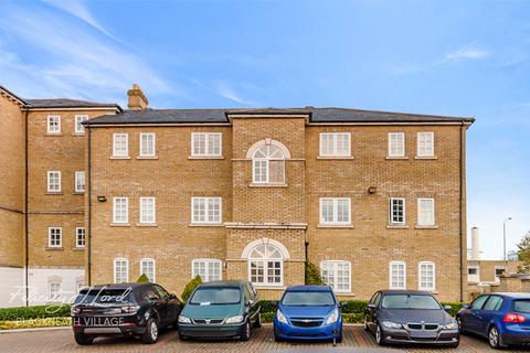 4 Gilbert Close, London, SE18 4PT