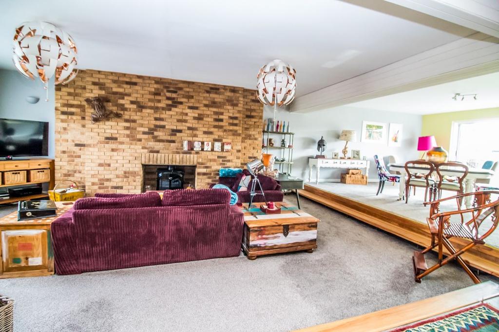 Lounge 1