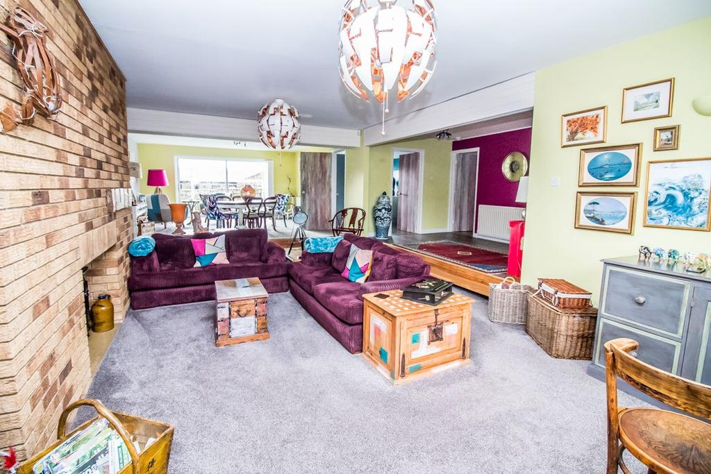Lounge 3