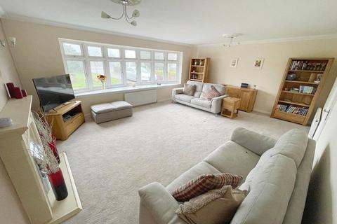 159 Cromwell Lane, Coventry, CV4 8AN