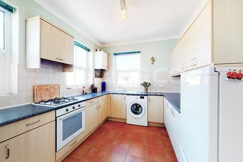 2 bedroom apartment for sale - Cricklewood Lane, London, NW2