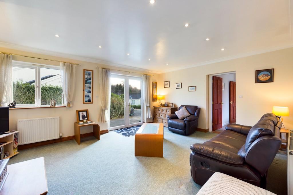8a Firtree Crescent Living Room