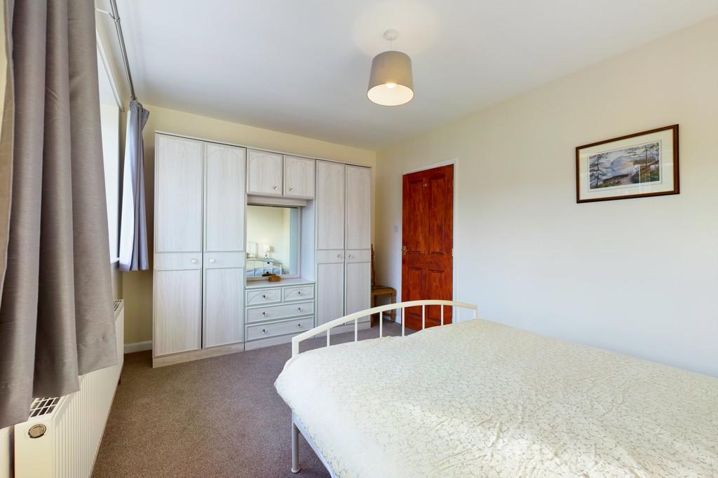 8 Firtree Crescent Bedroom 2