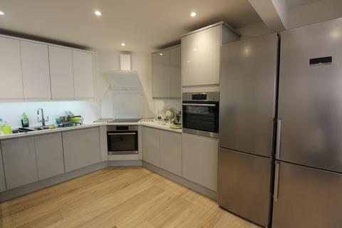 6 bedroom semi-detached house to rent, Harefield Road, Southampton