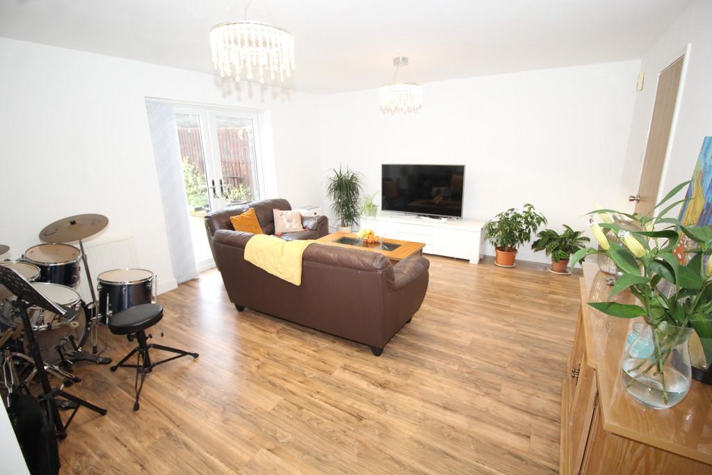 Newlaithes Crescent, Normanton 4 bed detached house £220,000