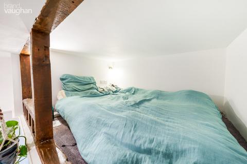 Studio to rent, Sillwood Place, Brighton, East Sussex, BN1