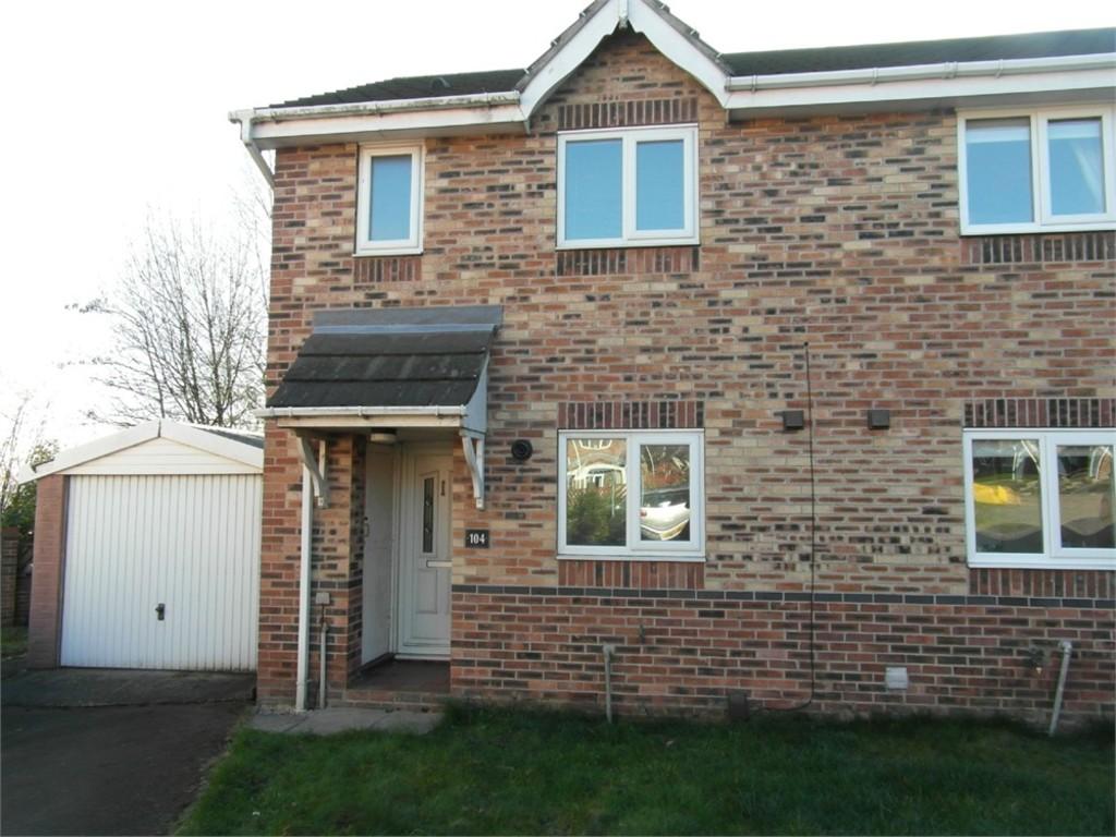 Greenfields, Heckmondwike, West... 2 bed end of terrace house £550