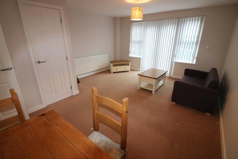 3 bedroom end of terrace house to rent, 38 Woodheys Park