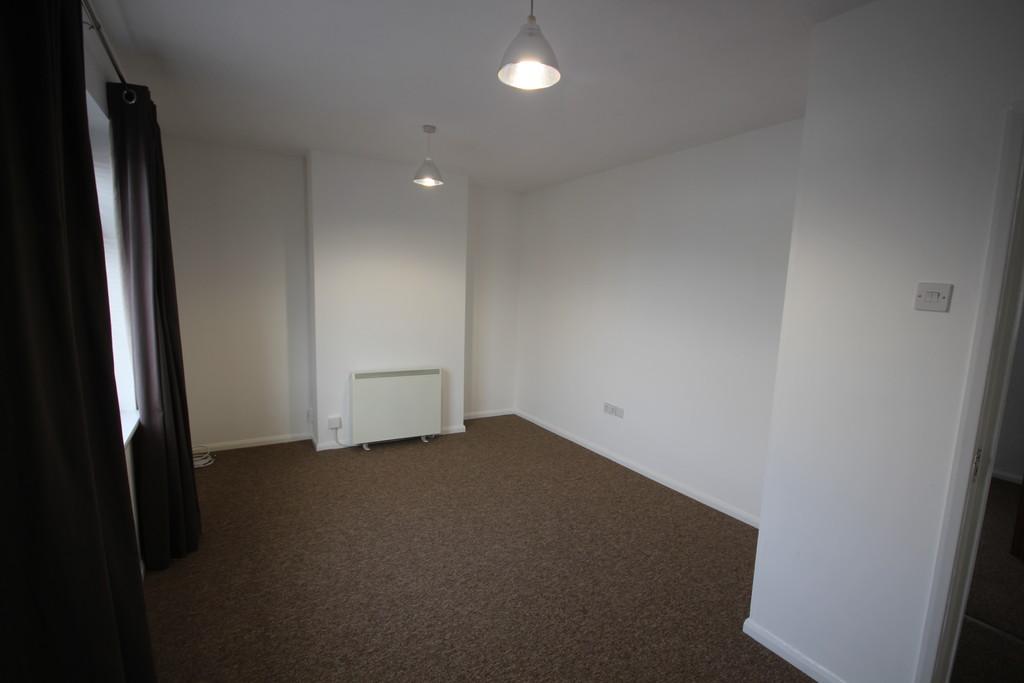 Princes Avenue, Dartford, Kent 1 bed flat £850 pcm (£196 pw)