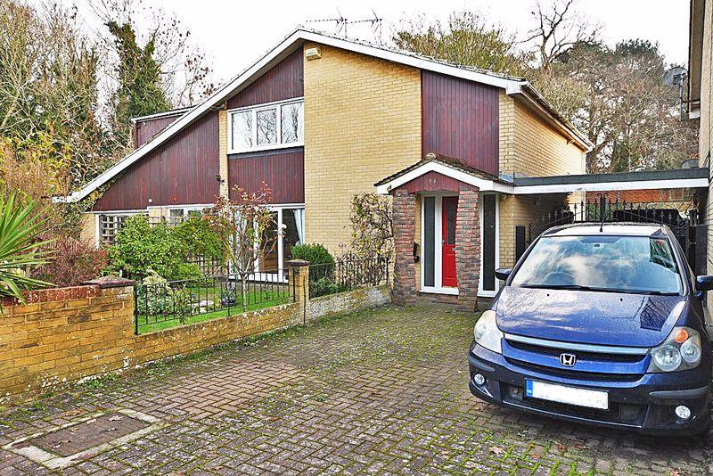 Queens Road, Maidstone 3 bed semidetached house £350,000