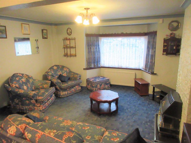 Wimperis Way, Great Barr 3 bed semidetached house £220,000