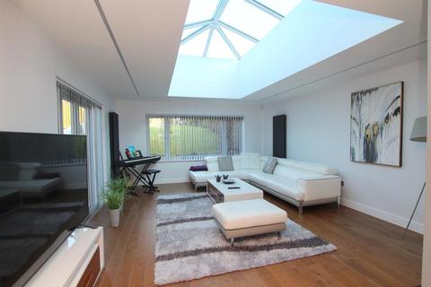 35 Barton Road, Gravenhurst, Bedford, MK45 4JP