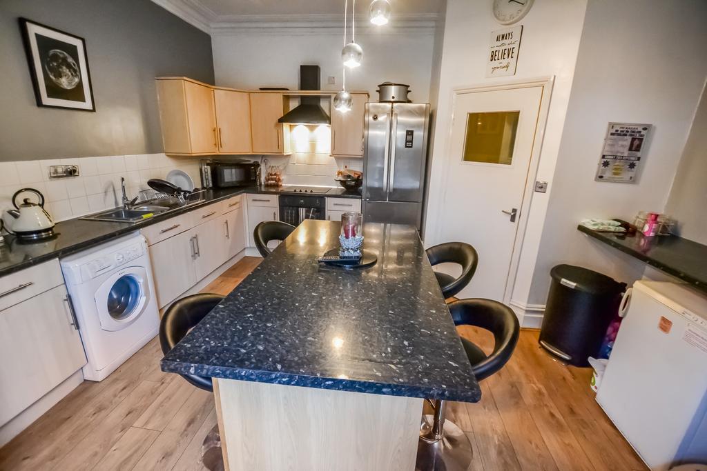 Skelmersdale Road, ClactonOnSea CO15 2 bed flat for sale £200,000